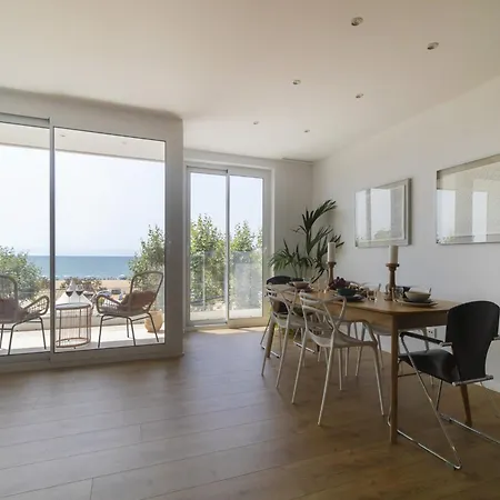 Apartman Seafront In With Access *