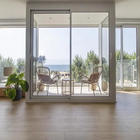 Apartamento Seafront In With Access *