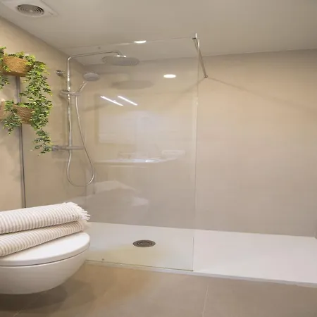 Seafront In With Access *