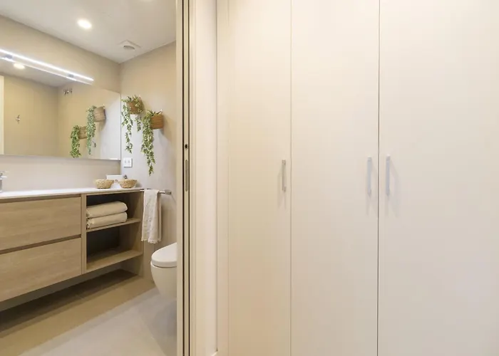 Apartamento Seafront In With Access Calella